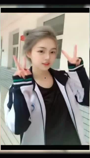 分手后被社恐校花表白了,勇敢追求真爱